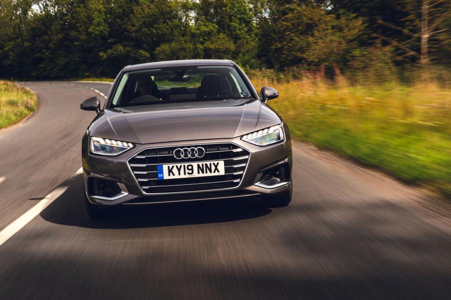  Audi A4 35 TFSI Sport (B9) 2019 года  (UK) (фото 21 из 21)